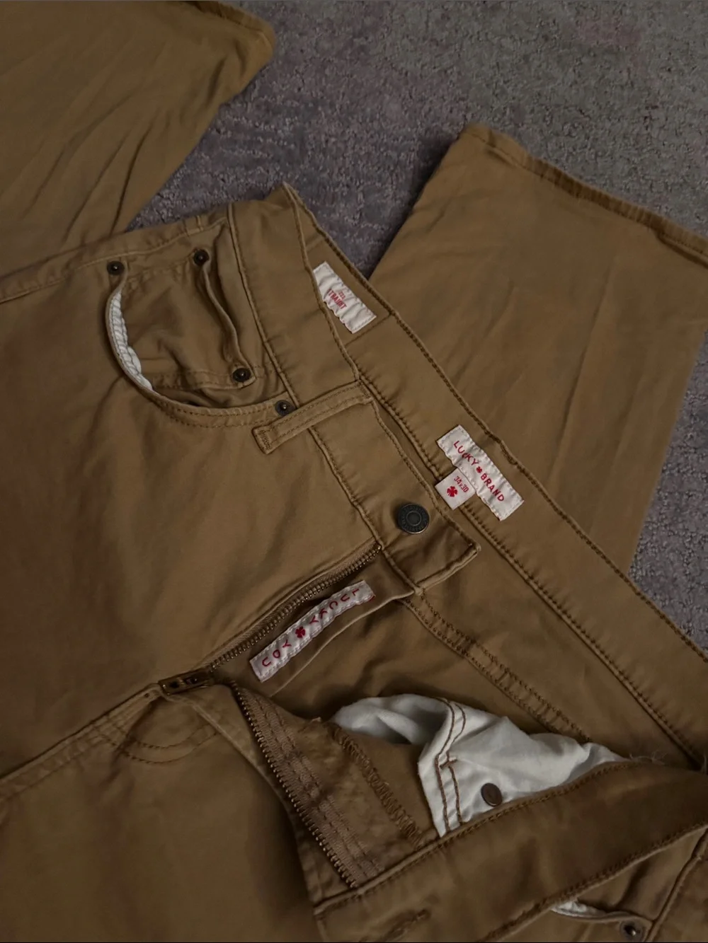Lucky Brand Men's Tan Chino Pants
